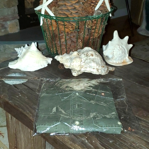 "New" L.L.BEAN Shirt - Picture 2 of 5